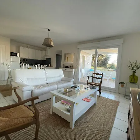 Apartment Appartement Meschers-Sur-Gironde, 2 Pieces, 4 Personnes - Fr-1-550-26